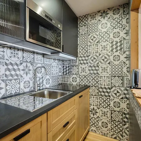 Appartement Cozy Renovated With Panoramic Mountain View